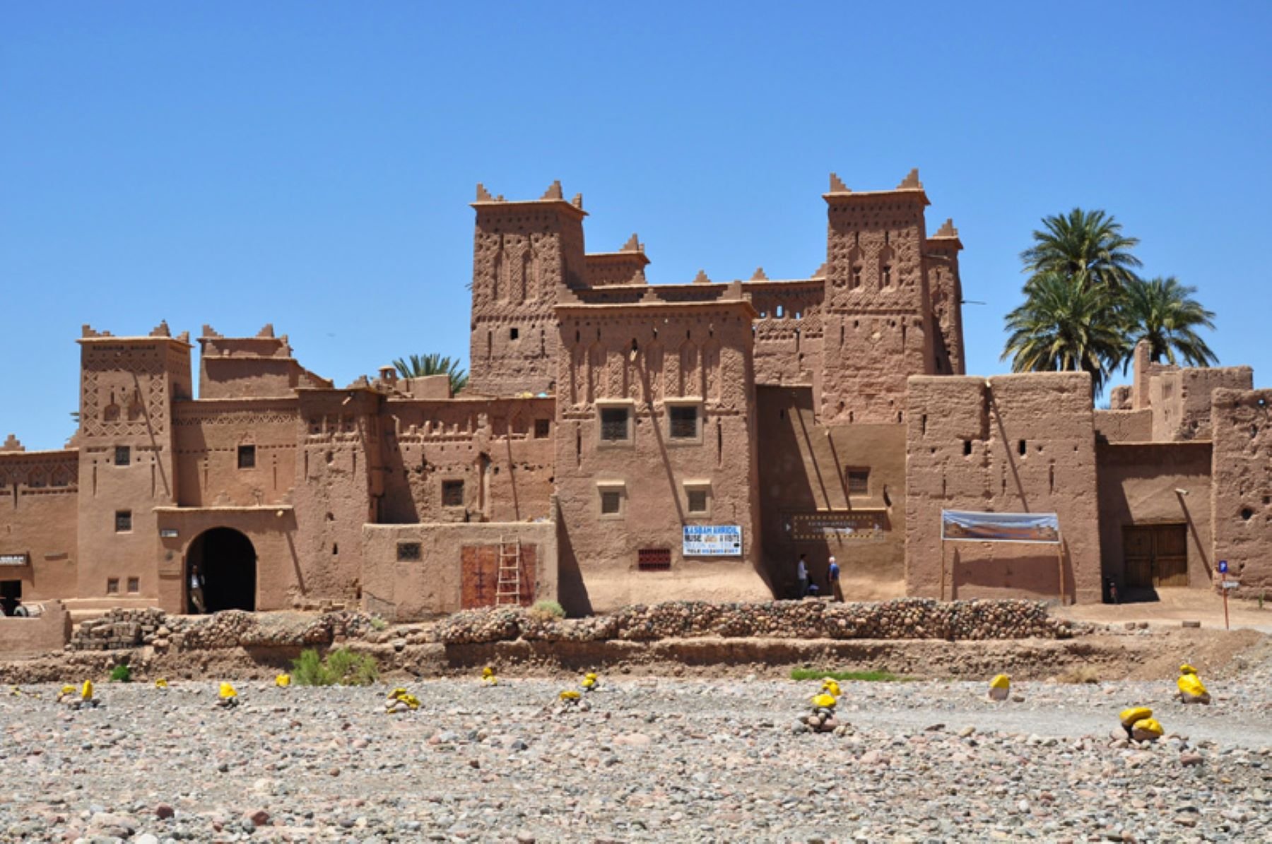 kasbah road trekking.morocco desert south